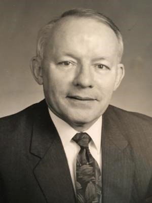 A picture of Dick Barbour, taken later if life. 